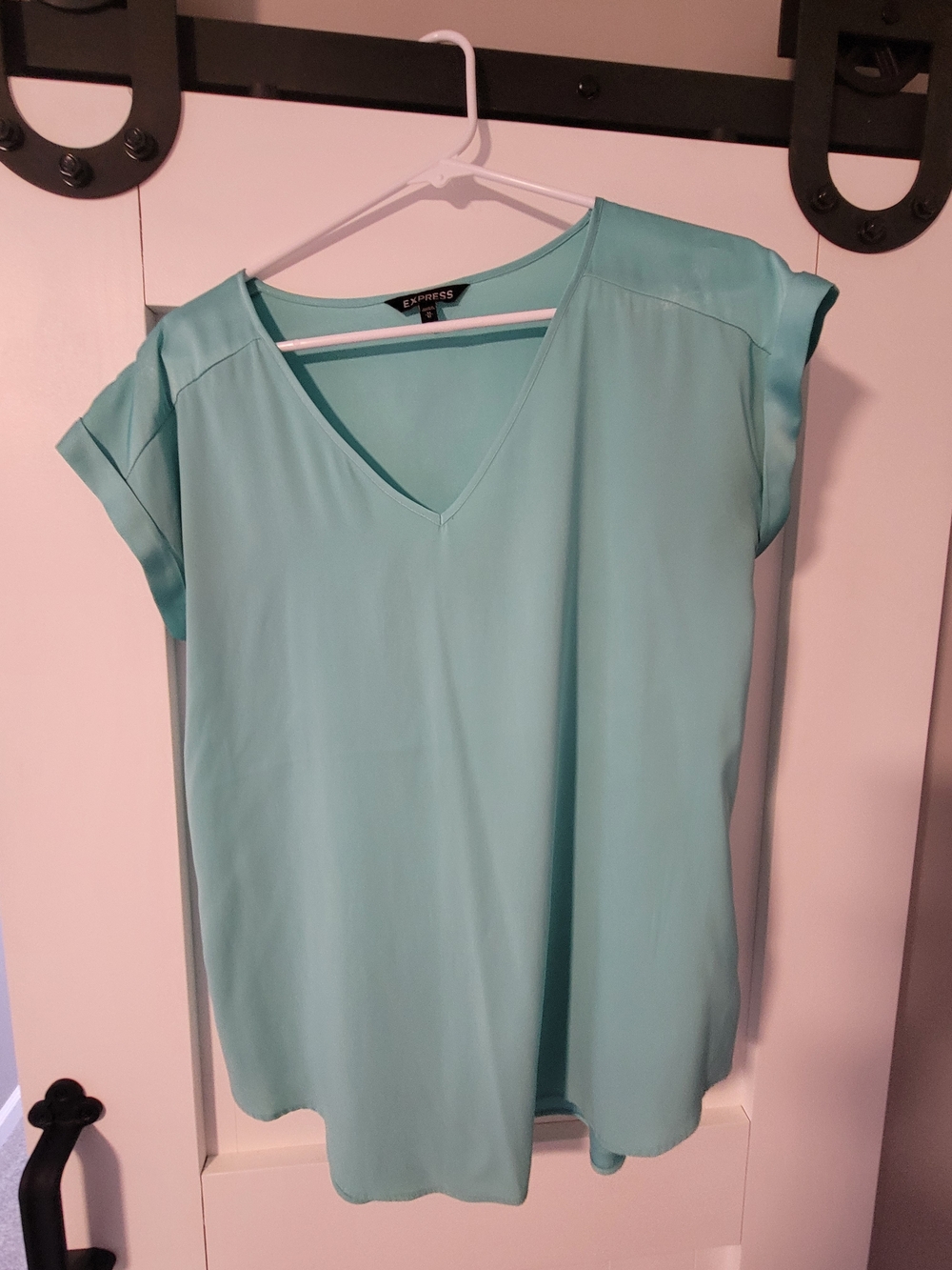 Express Mint Green V-Neck Short Sleeve Top